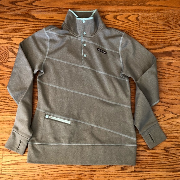 Women’s Flylow 1/4 snap pullover- size large- gray- perfect condition - Picture 4 of 6